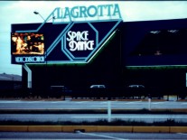 LA GROTTA ANNO 1990